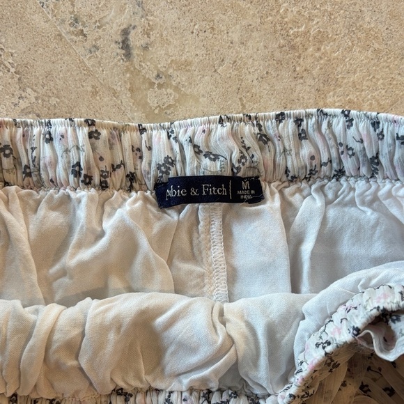 Abercrombie & Fitch size Medium Floral Ruffle Skirt - Picture 3 of 5